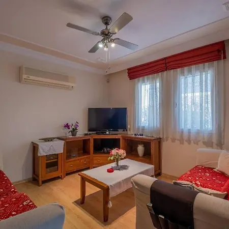 Willa Sleeps 8, Large Close To The Sea Awz 265 Fethiye